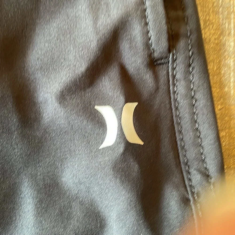 Men’s Hurley Golf Shorts - Picture 4 of 10